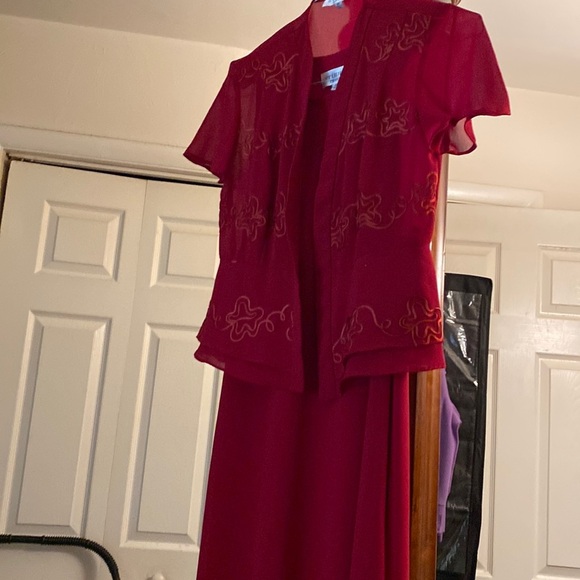 Burgundy dress w ruffled jacket exquisite 2pcs - Picture 1 of 8